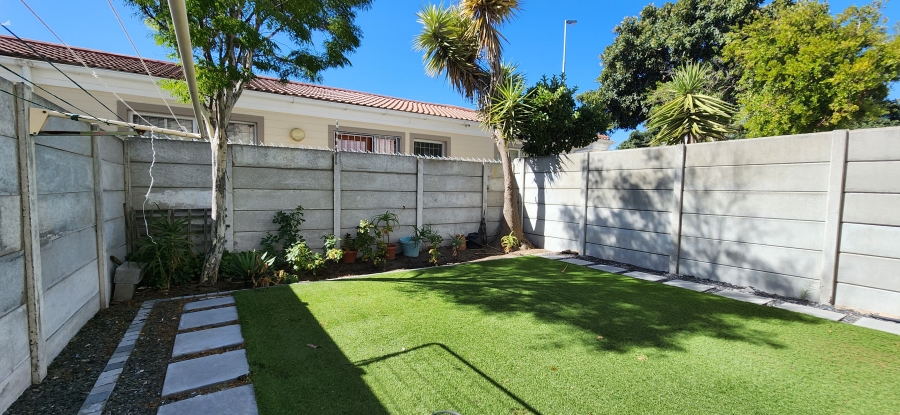 To Let 3 Bedroom Property for Rent in Parklands Western Cape